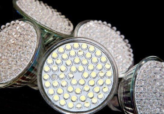 Why Should Businesses Choose LED Bulbs Manufactured in Ghaziabad Over Those in Other Regions?